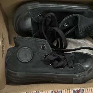 Converse Black High-Top infant/Toddler Size 7